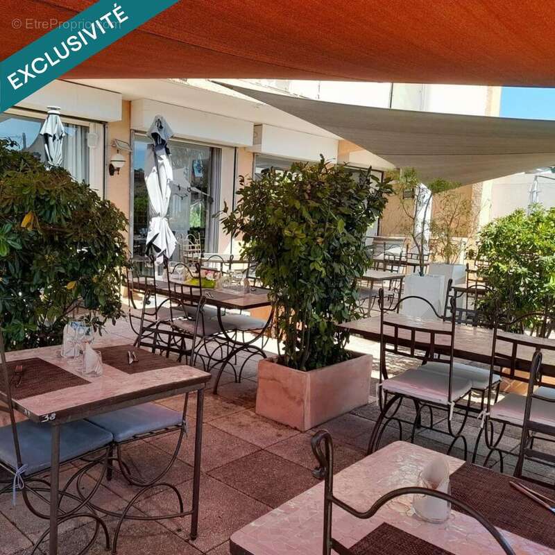 Photo 2 - Commerce à LA LONDE-LES-MAURES