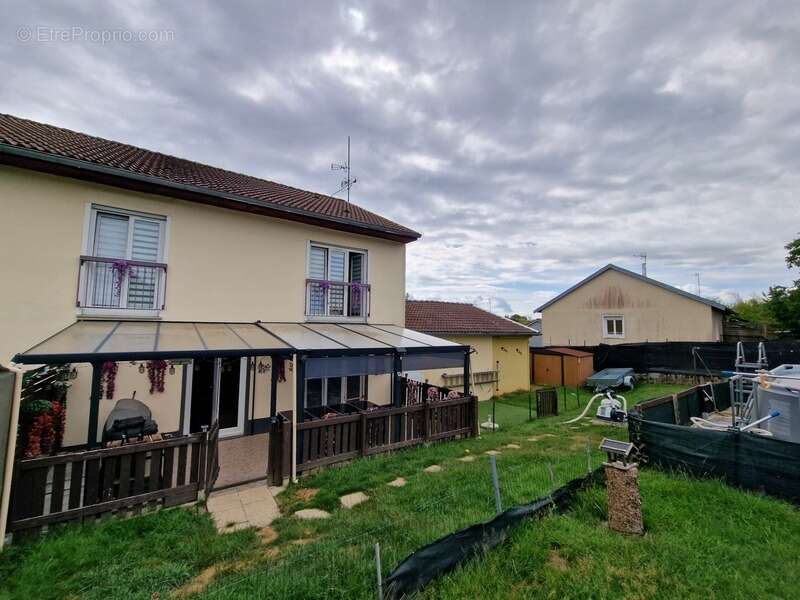 Maison à CONTREXEVILLE