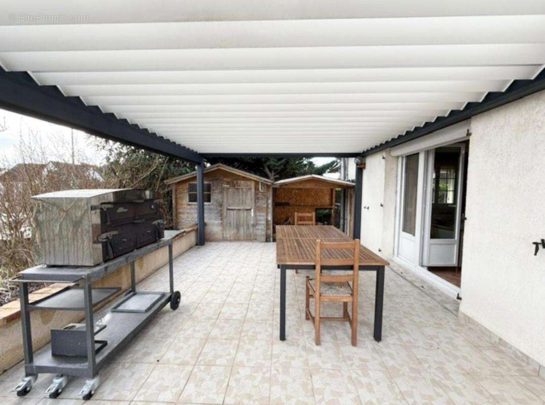 Maison à AUBERGENVILLE