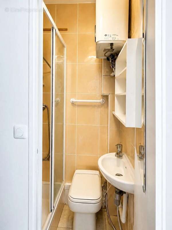 Appartement à PARIS-14E