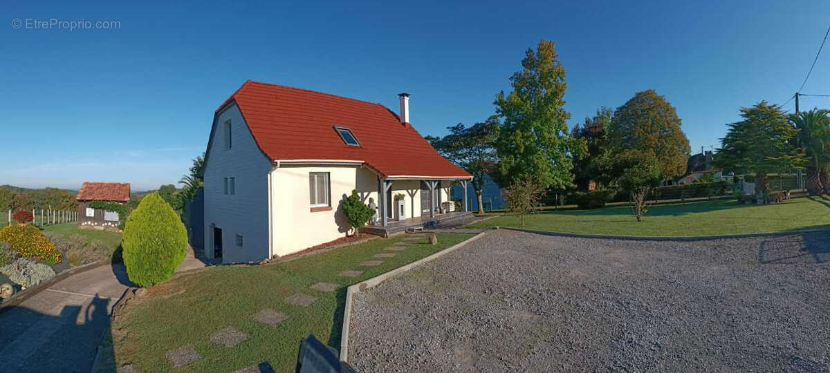 Maison à SALIES-DE-BEARN