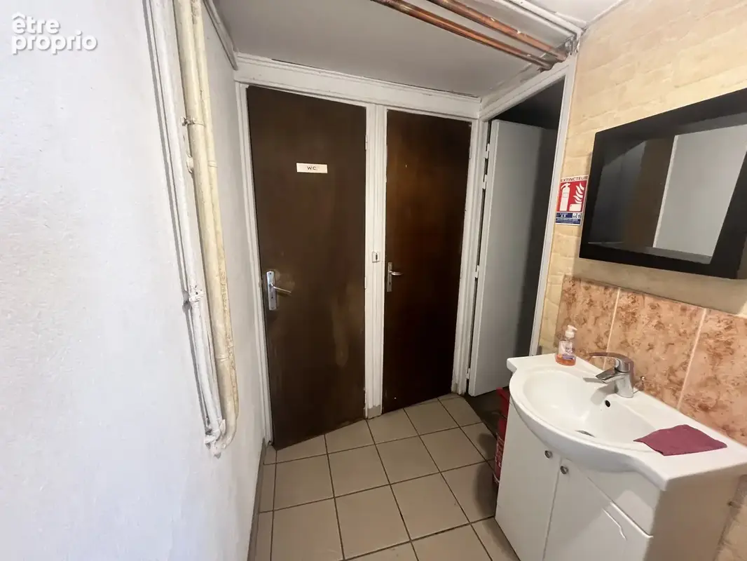 Centre d'Egliseneuve d'Entraigues Bar avec activité d’Hôtel-Restaurant - photo 6