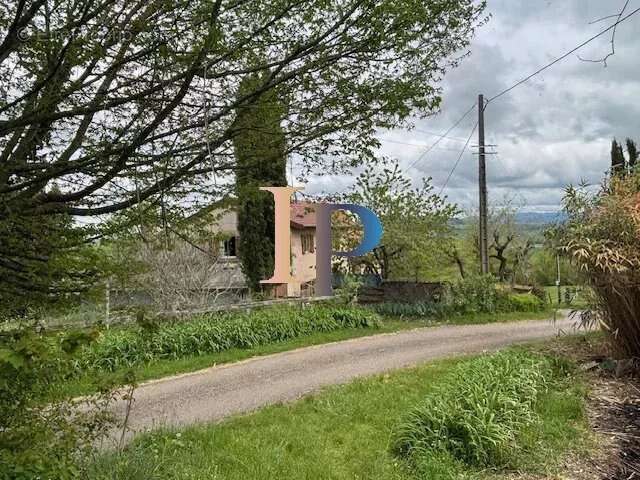 Maison à LA CLAYETTE