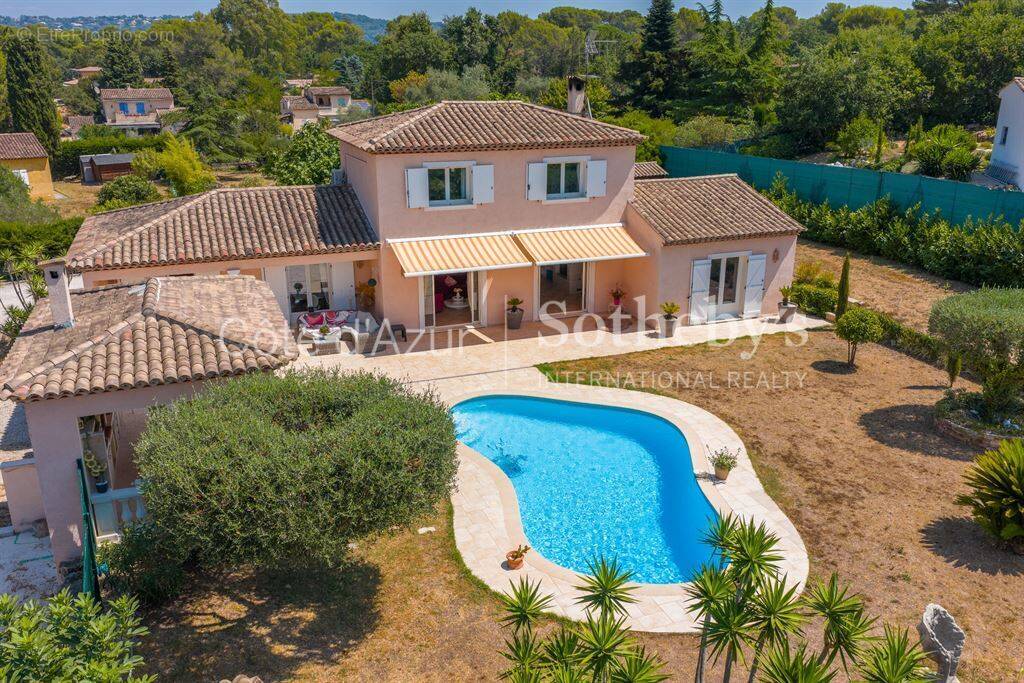 Maison à MOUANS-SARTOUX
