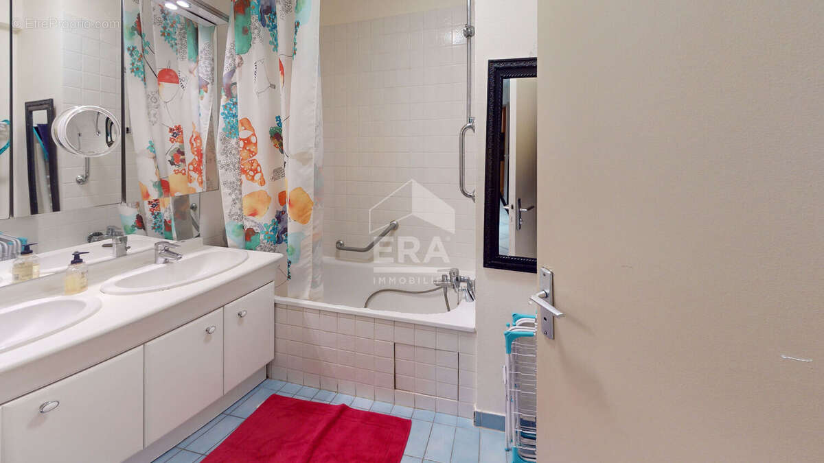 Appartement à PARIS-19E