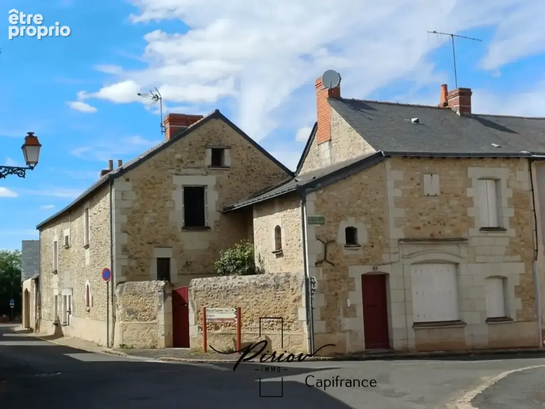 Immeuble de rapport, T2, T3, T3, proximité château, centre ville - photo 2