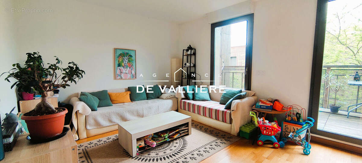 Appartement à NANTERRE