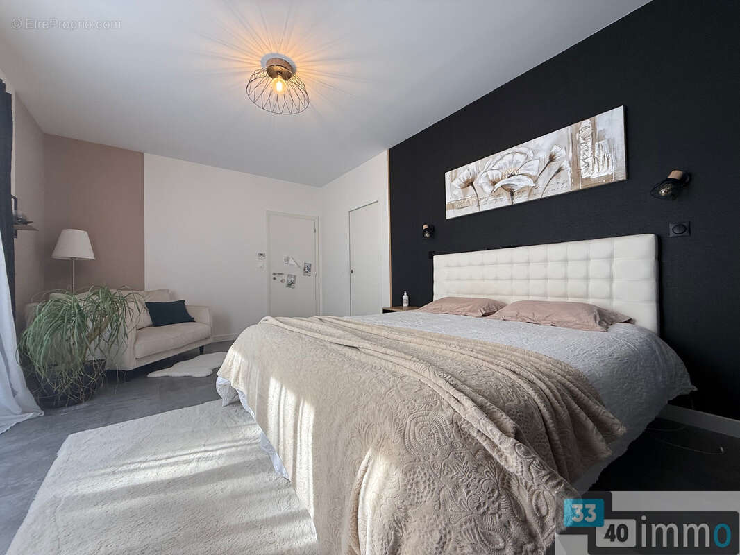 Ensemble villa 210 m2 + maison 75 m2 a salles - photo 8