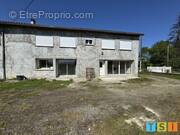 Maison à VILLENEUVE-DE-RIVIERE