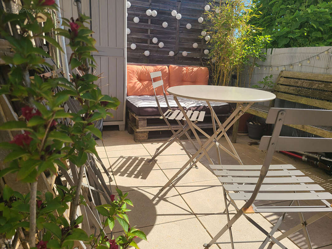 Appartement à VILLEPREUX