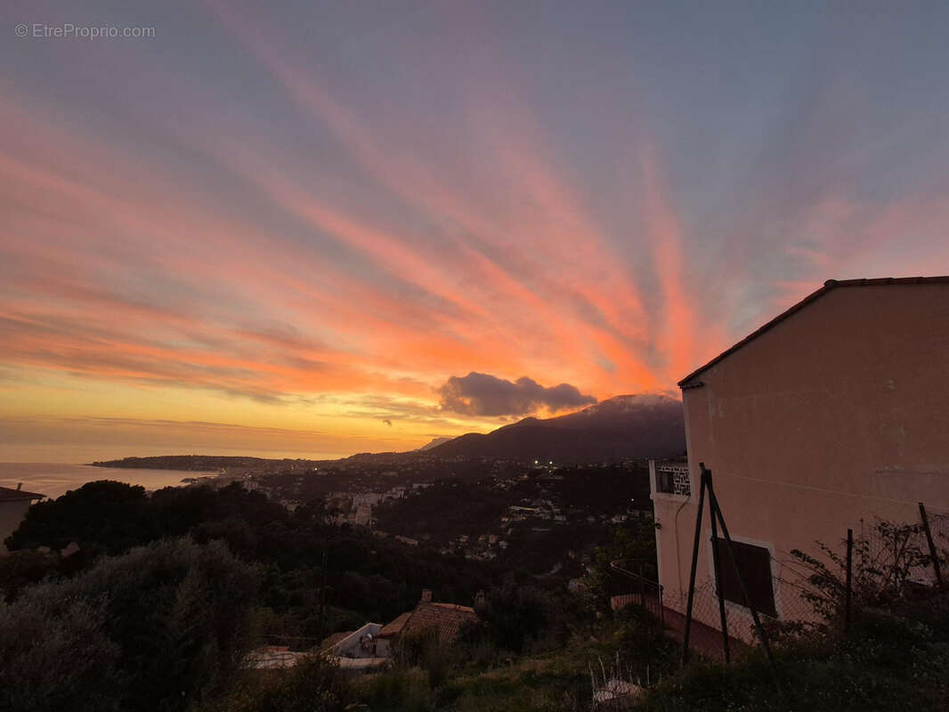 Appartement à MENTON