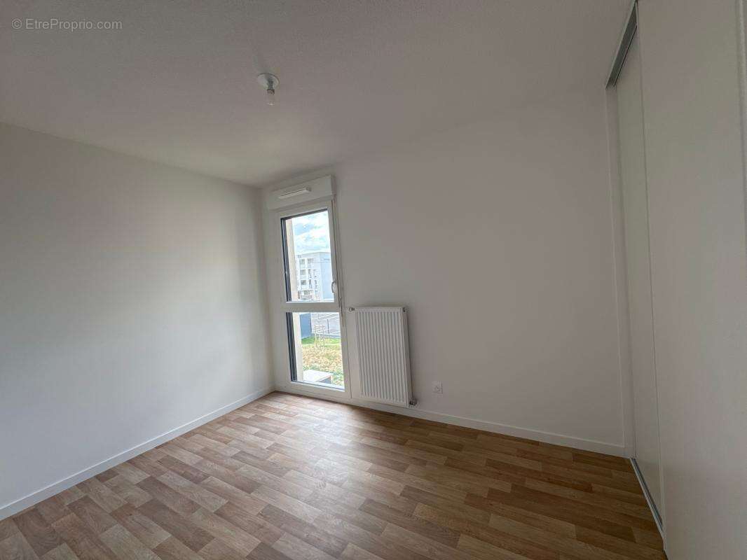 Appartement T4 avec balcon – Pont-de-Chéruy (38230) - photo 4