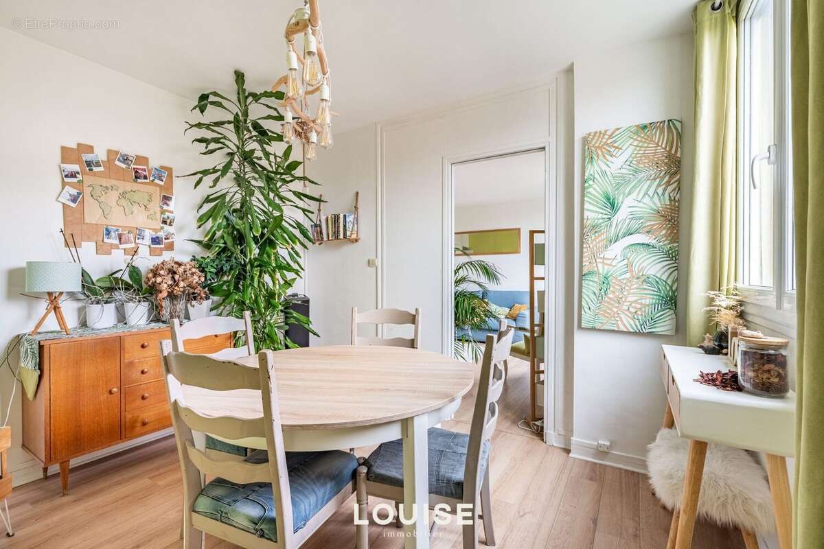 Appartement à VERSAILLES