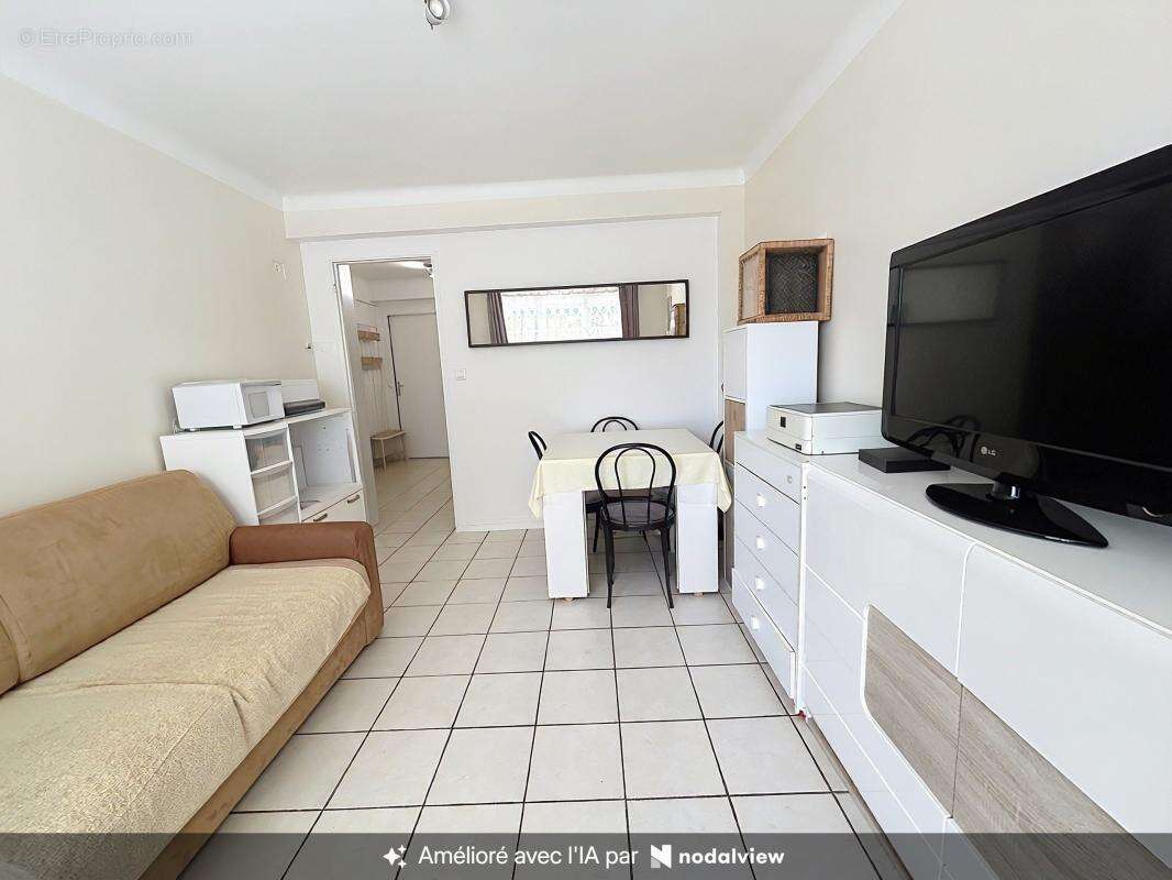 Exclusivite-2 pieces traversant en centre ville - photo 6