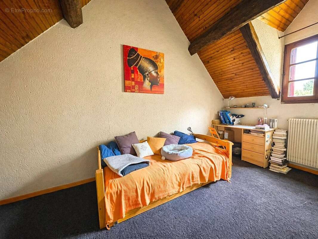 Maison à HOUDAN
