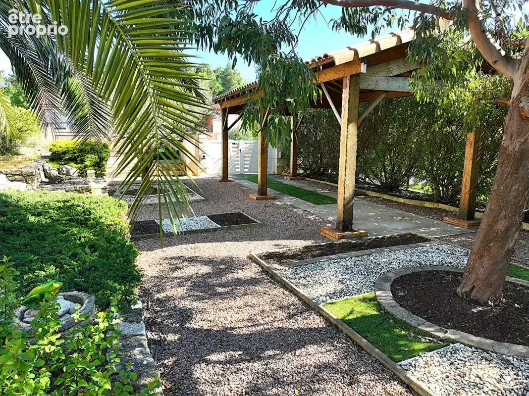 Villa de plain-pied 136 m² - Cadre exceptionnel - photo 3