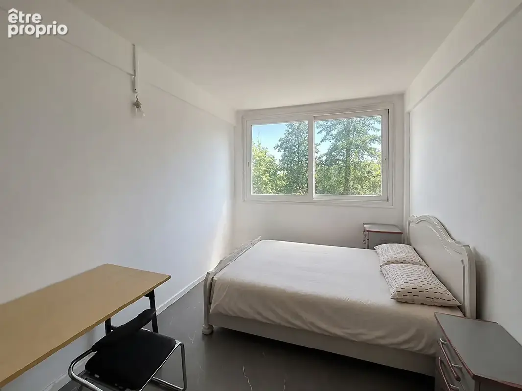 Appartement 5 pièces 65 m² à vendre à Avon (77210) - photo 4