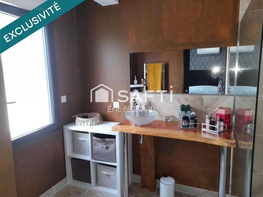 Maison 160 m² à Huismes  - photo 8