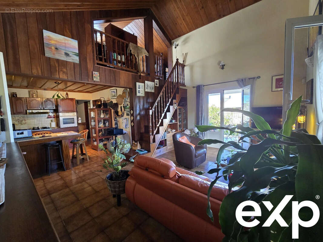 Maison à SAINT-PIERRE