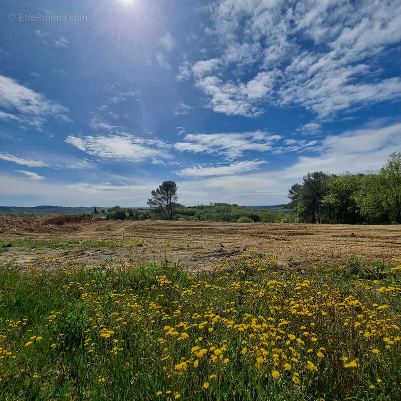 Terrain à NIMES