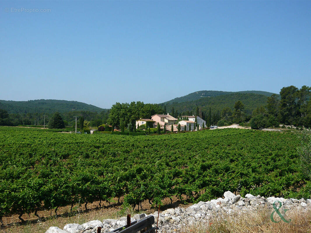 Terrain à CARNOULES