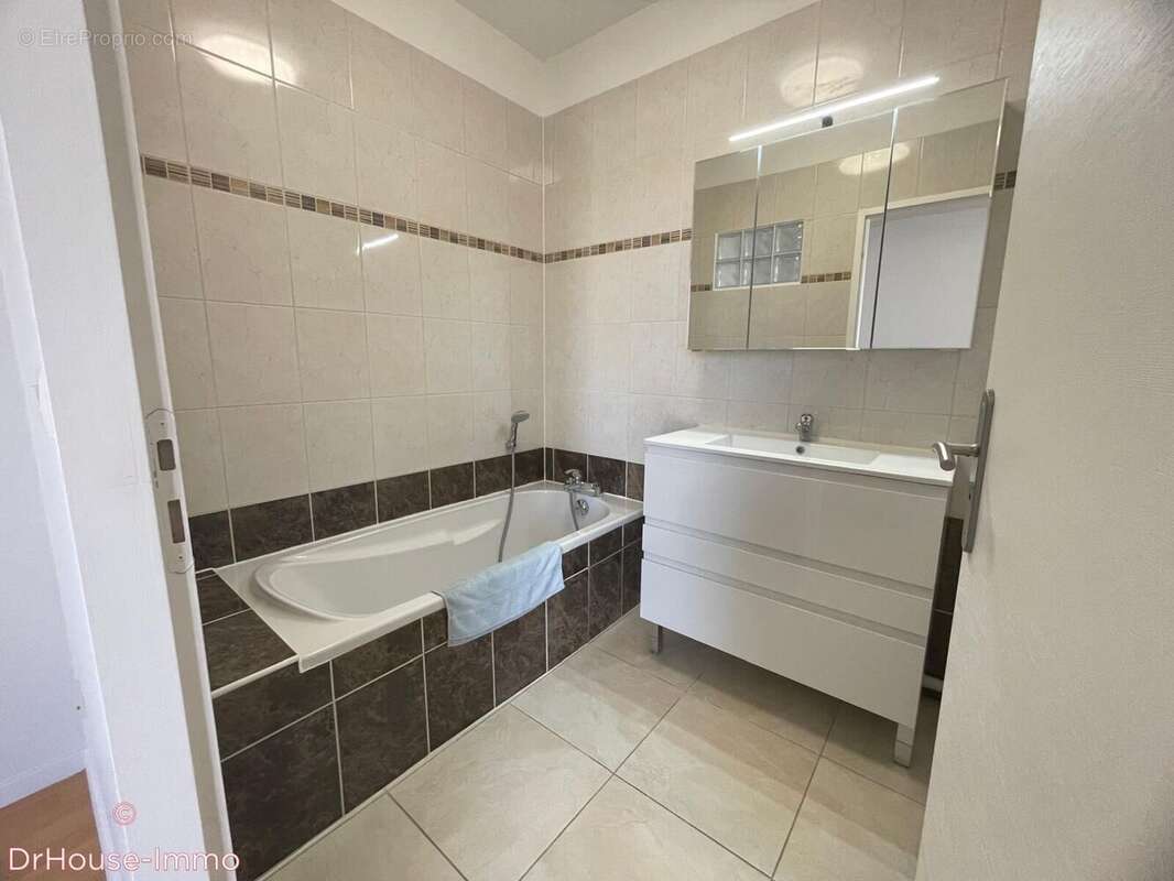 Appartement à AMILLY