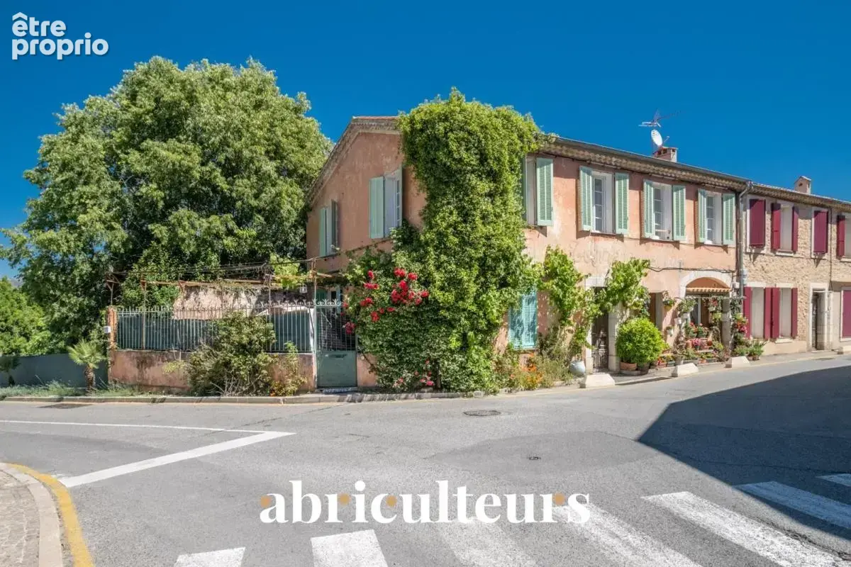 Spacieux appartement traversant de 103,72 m² en vente à Montauroux (83440) - photo 9