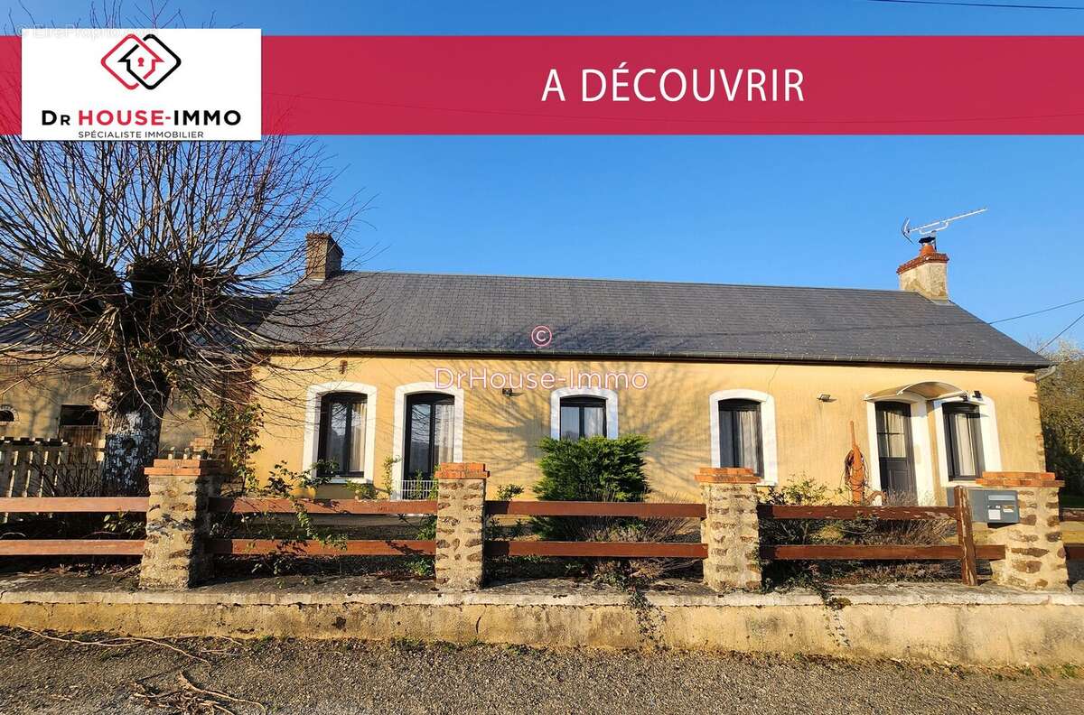 Maison à SAINT-CHRISTOPHE-DU-JAMBET