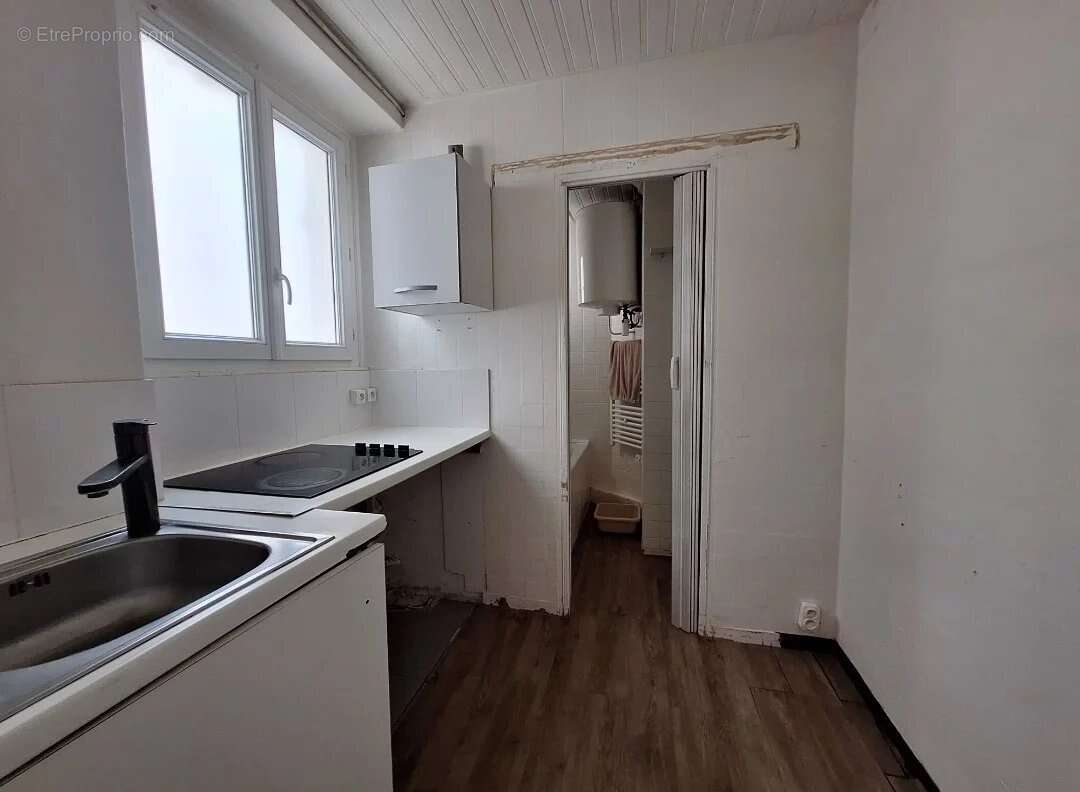 Appartement à PARIS-14E