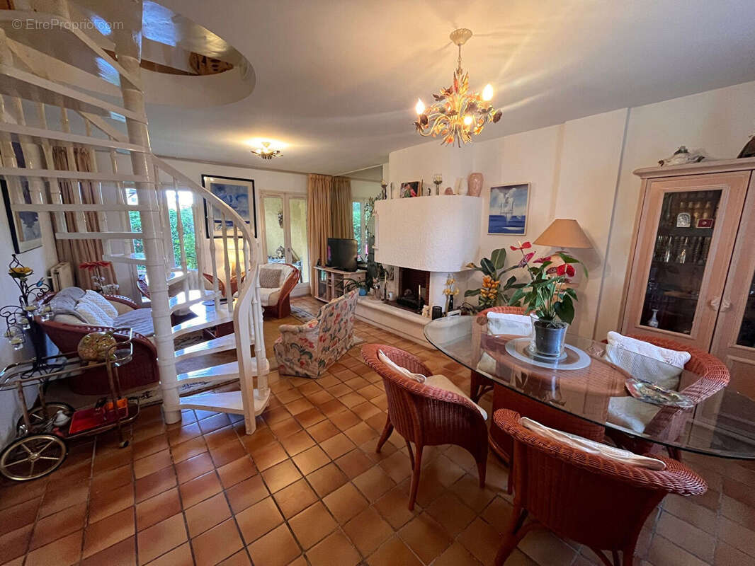 Appartement à SANARY-SUR-MER