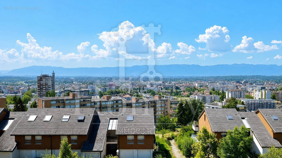 Appartement à VETRAZ-MONTHOUX