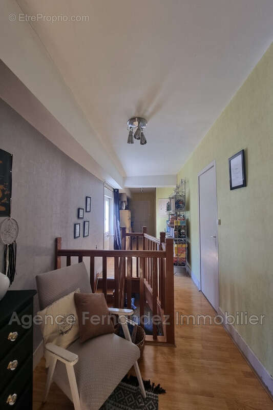 Commerce 260 m² à Chambilly  - photo 9
