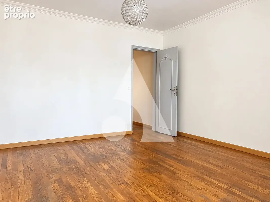 Appartement St Ouen 3 pièce(s) 62 m2 - photo 3