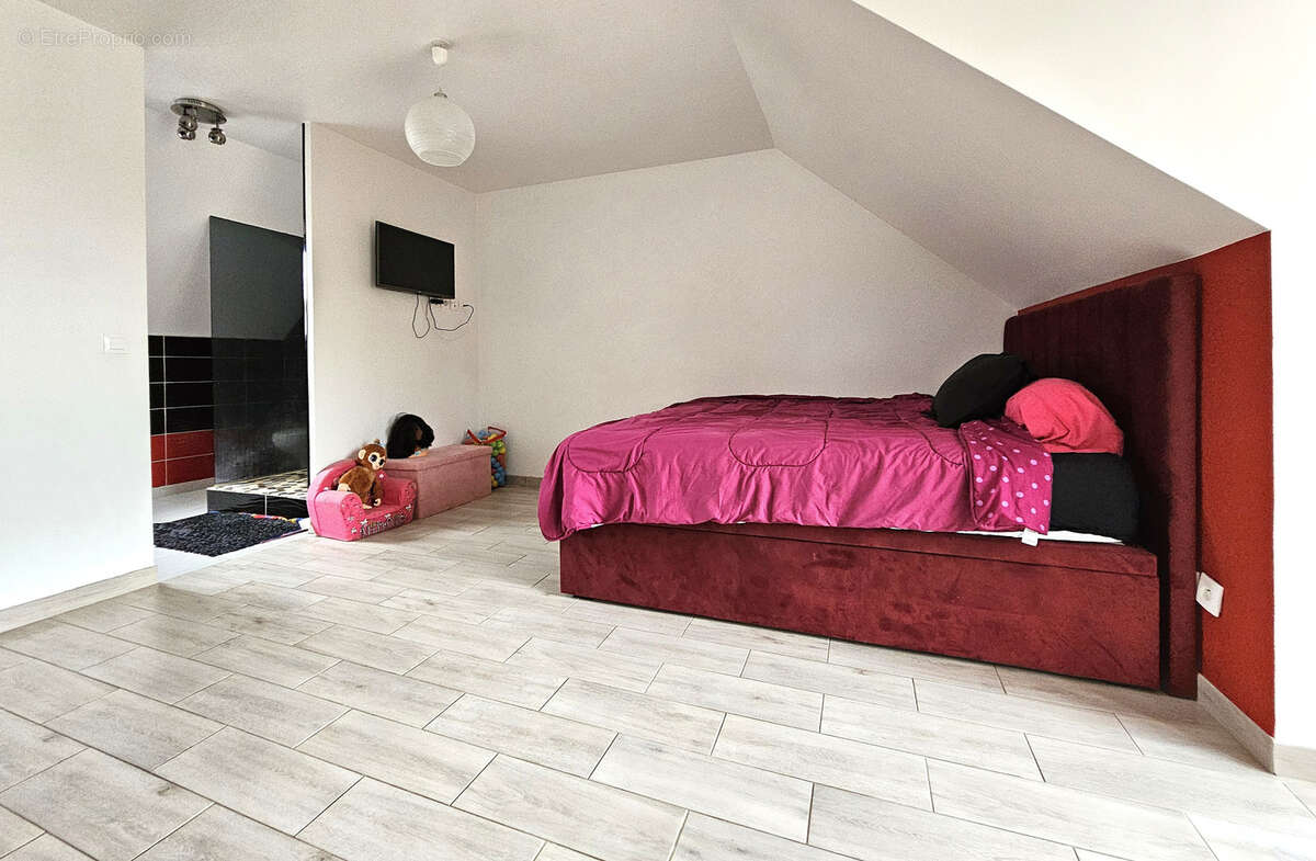 Maison à COUILLY-PONT-AUX-DAMES