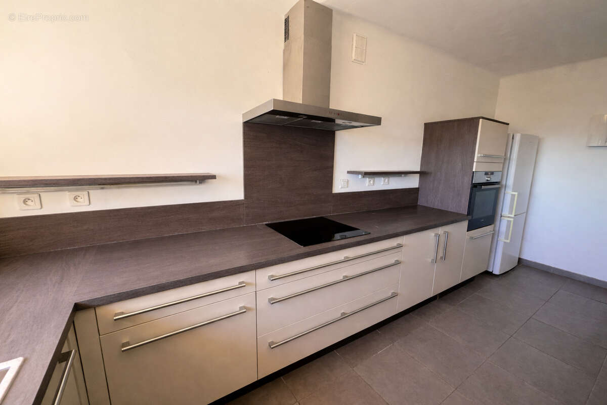 Appartement à MARSEILLE-8E