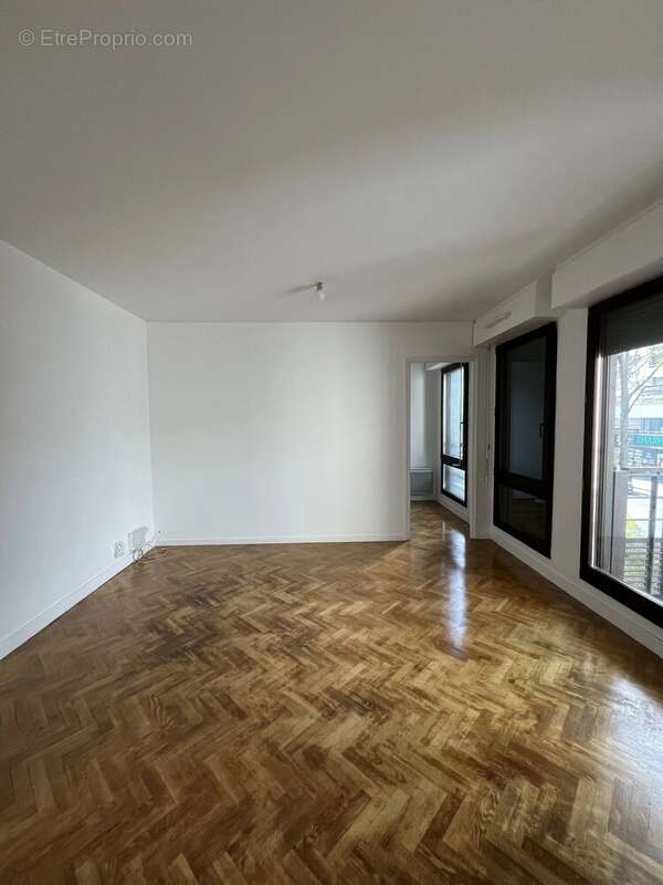 Appartement à PARIS-19E