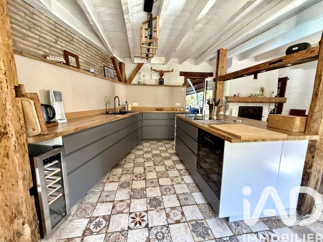 Photo 5