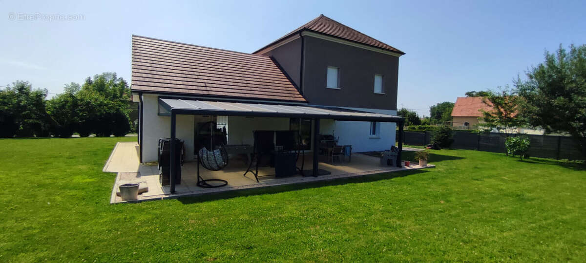 Maison à VILLERS-ROBERT