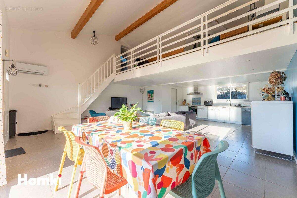 Maison à SAINT-ANDRE-DE-CUBZAC