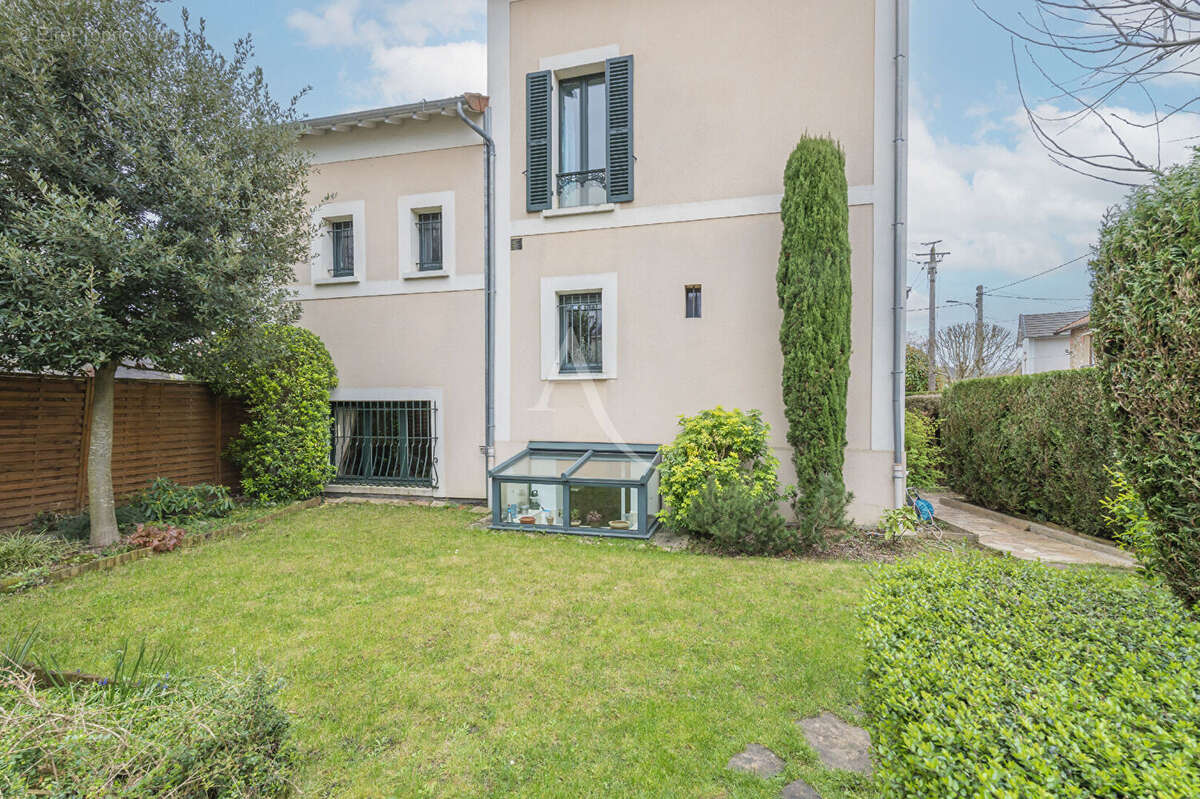 Maison à GARCHES