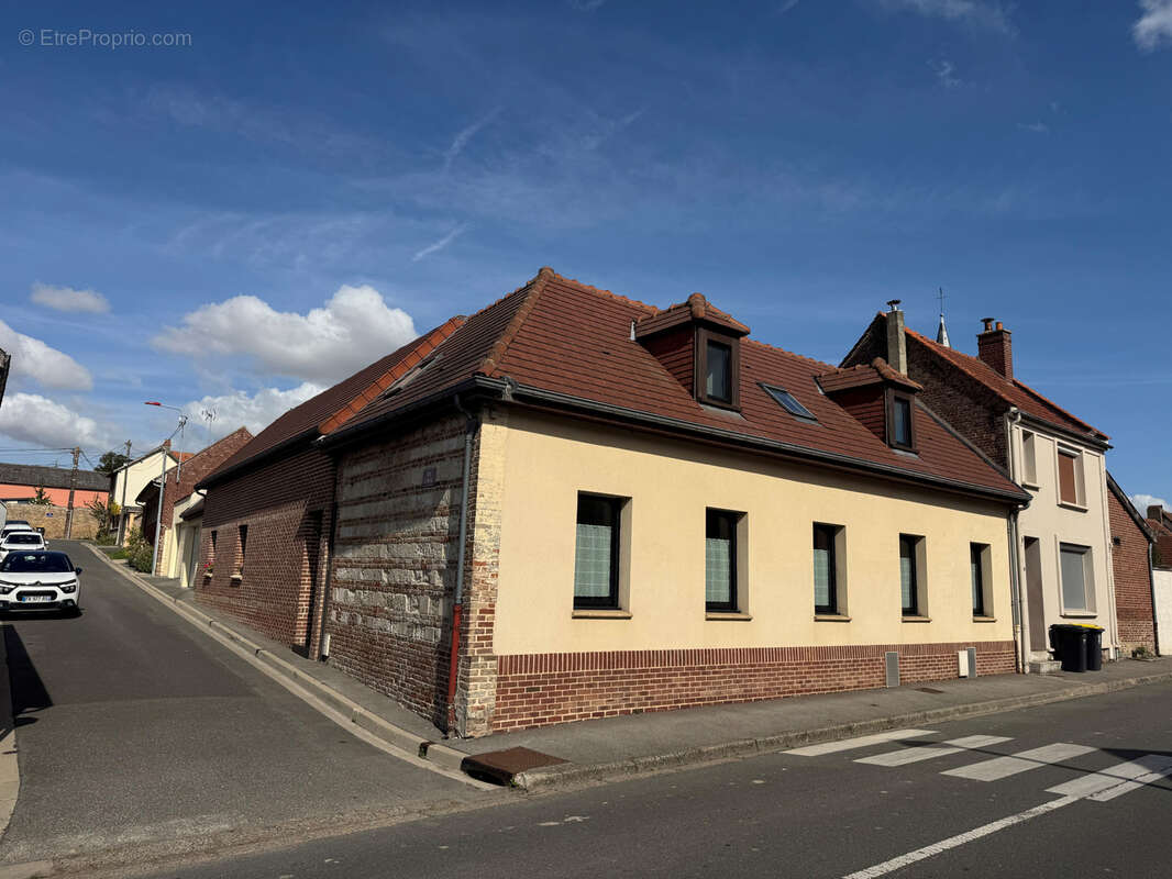 Maison à LA CHAUSSEE-TIRANCOURT