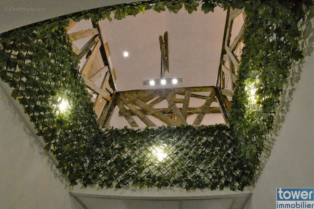 Maison en pierre intégralement restaurée - 166 m2 - 5 pièces + soub. aménagé 162 m2 - Jardinet + Terrasse - photo 35