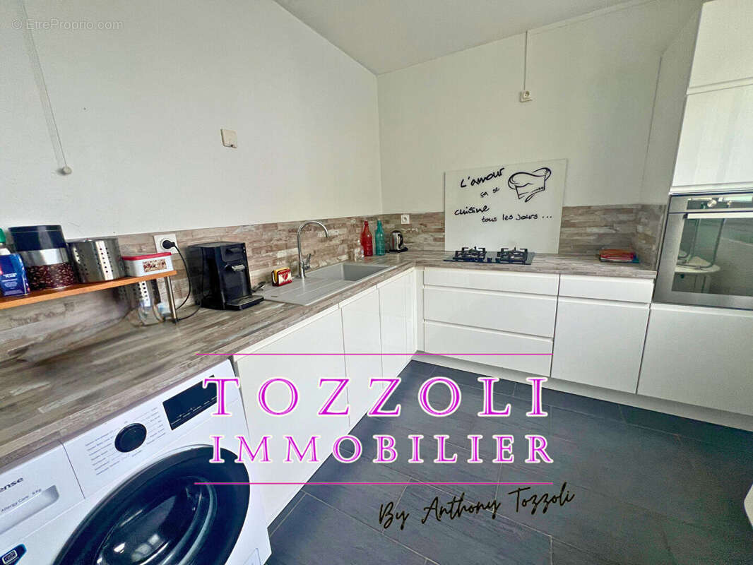 Appartement Meyzieu 4 pièce(s) 78.38 m2 - photo 2