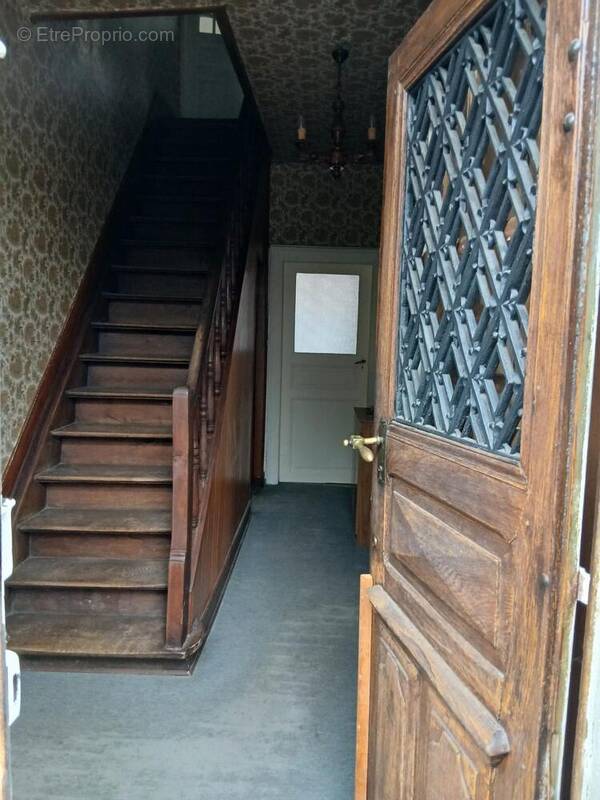 Photo 1 - Maison à ROUGEMONT-LE-CHATEAU