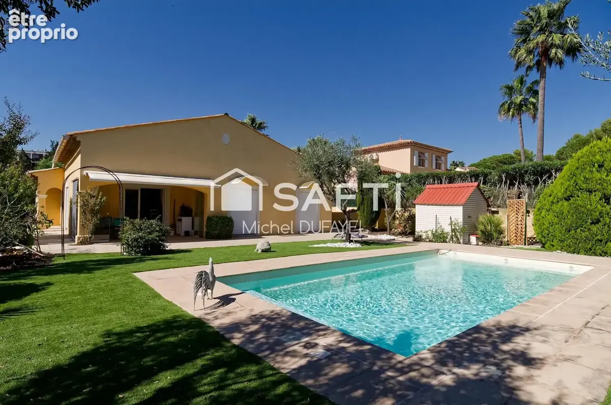 Photo 1 - Maison à FREJUS
