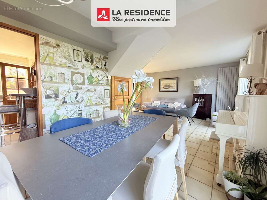 Maison à LES LOGES-EN-JOSAS