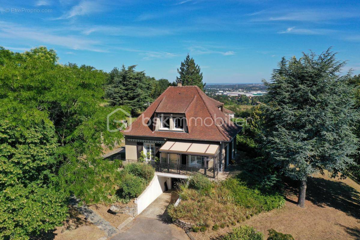 Maison à SAINT-QUENTIN-FALLAVIER