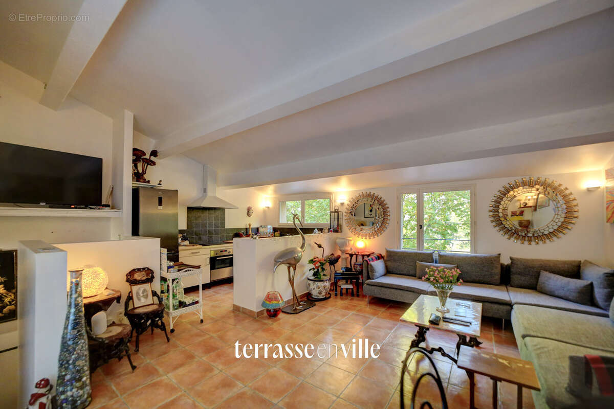 Maison à LA CADIERE-D&#039;AZUR