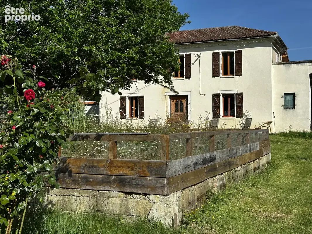 Photo Maison à L'isle-En-Dodon au prix de 165 000€