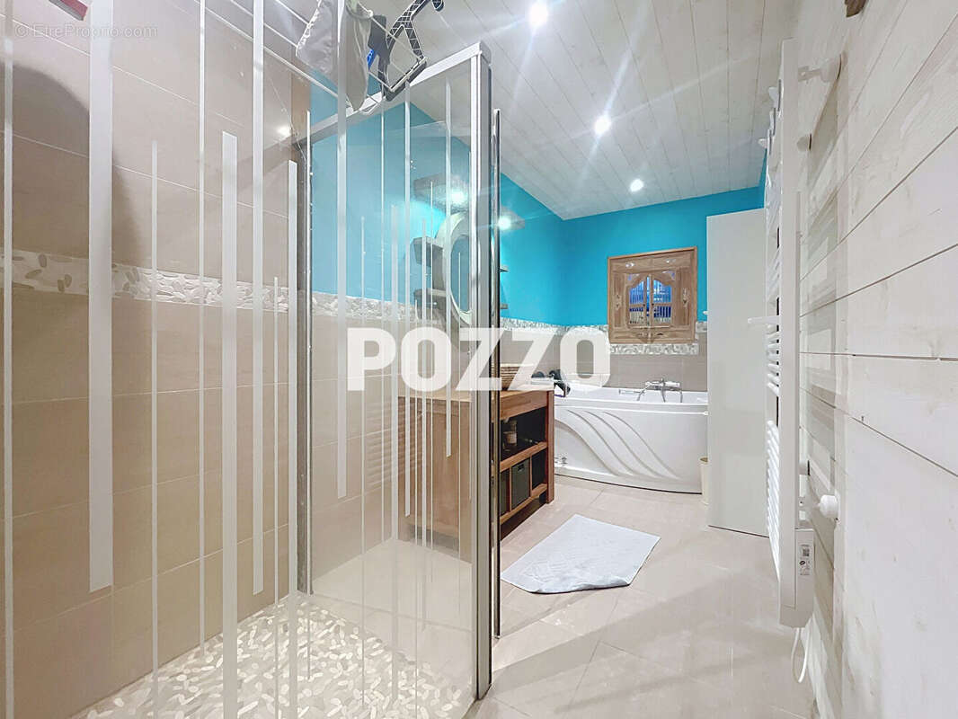 Maison à LE VAL-SAINT-PERE